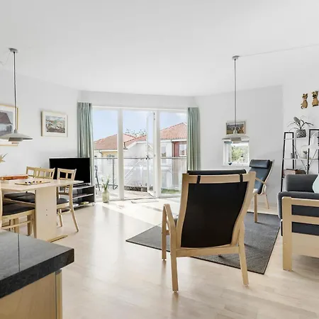 Apartment Sopark Lejl, 42 *
