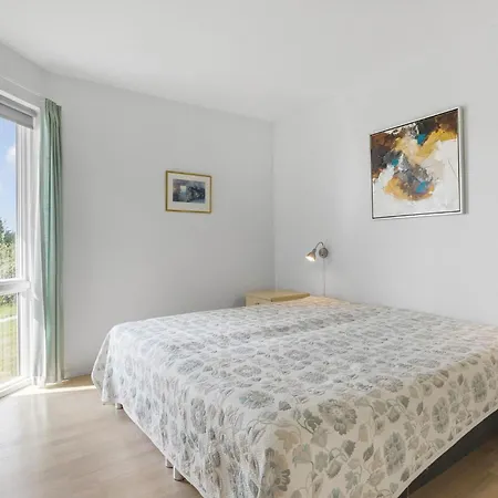 Sopark Lejl, 42 Apartment
